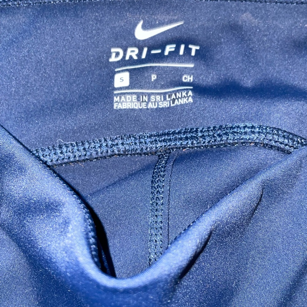 Nike dry fit capri